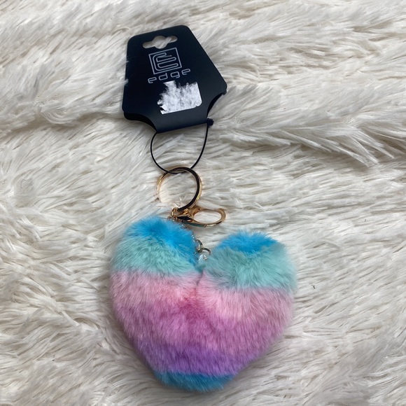 Edge Blue Pink Tye Dye Heart Fluffy Keychain Bag Charm - Picture 2 of 6